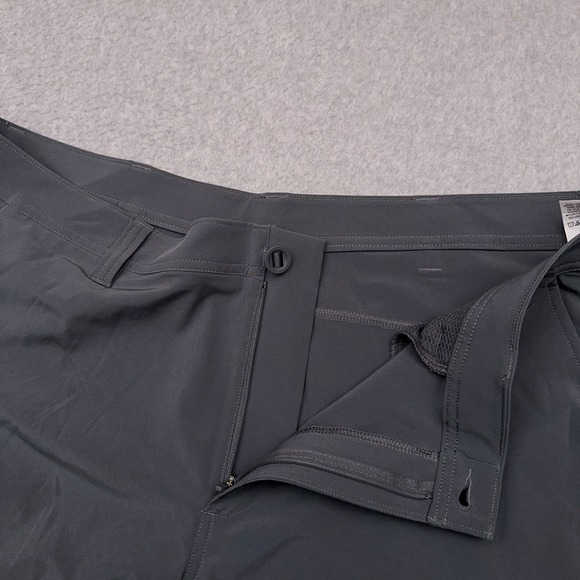 Under Armour UA Mantra Cargo Shorts Men's 42 Gray UPF 50 Golf 9.5" 1378952 - Picture 2 of 10